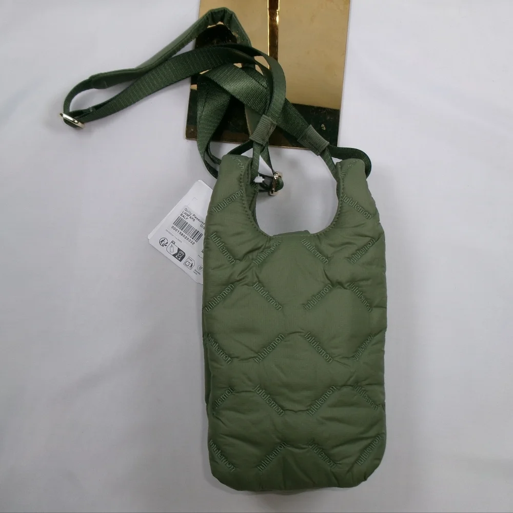 Lululemon | 1L Quilted Pleasures Phone Crossbody Bag Bay Leaf NEW WITH TAG! - Picture 8 of 13